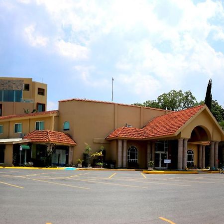 Best Western Bazarell Inn Montemorelos Екстериор снимка