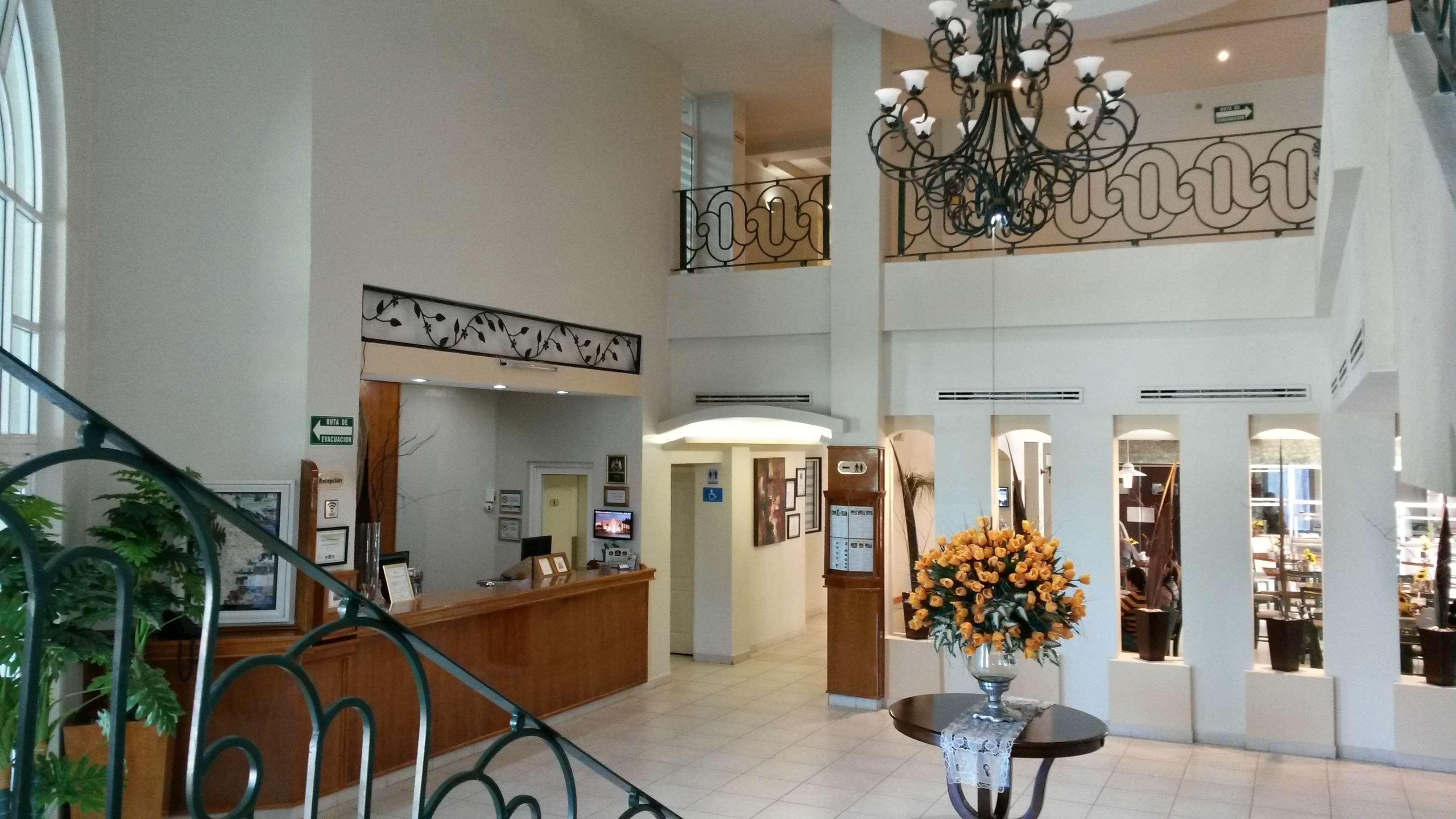 Best Western Bazarell Inn Montemorelos Екстериор снимка