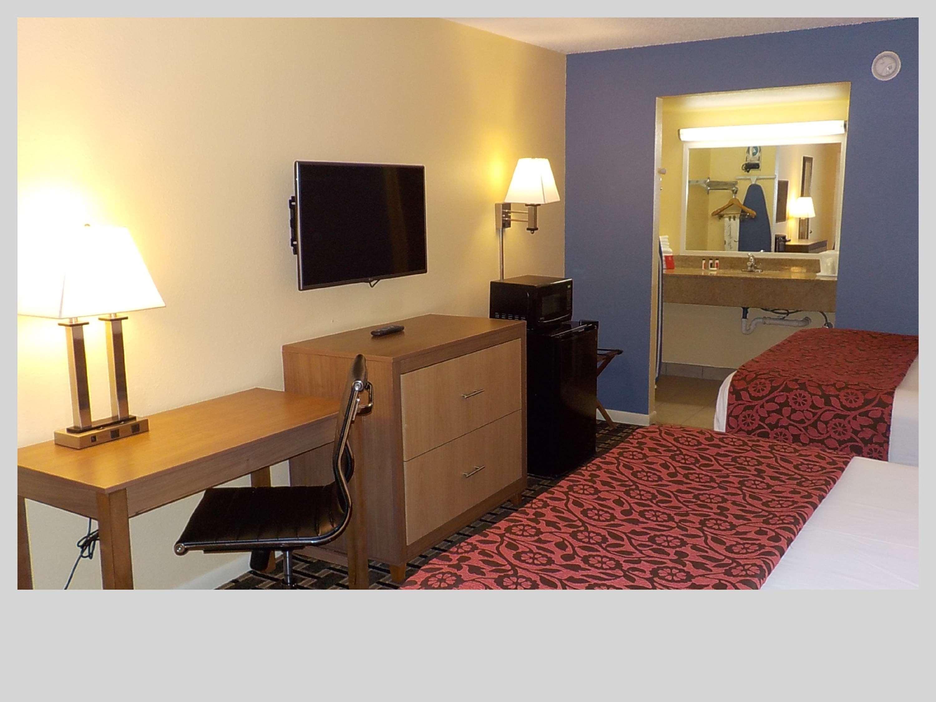 Best Western Bazarell Inn Montemorelos Екстериор снимка