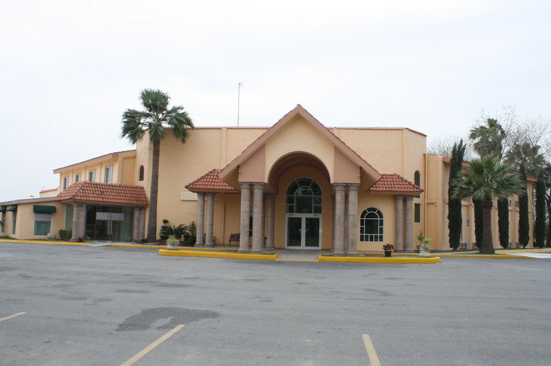 Best Western Bazarell Inn Montemorelos Екстериор снимка
