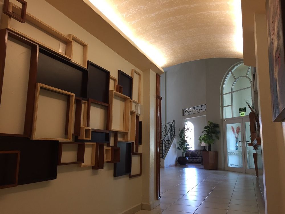 Best Western Bazarell Inn Montemorelos Екстериор снимка