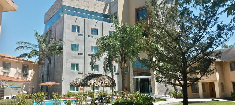 Best Western Bazarell Inn Montemorelos Екстериор снимка